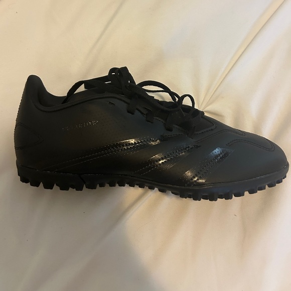Adidas Unisex Turf Cleats (Tags On) - Picture 3 of 5
